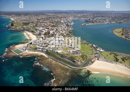 Nobbys spiaggia e porto di Newcastle Newcastle Nuovo Galles del Sud Australia antenna Foto Stock