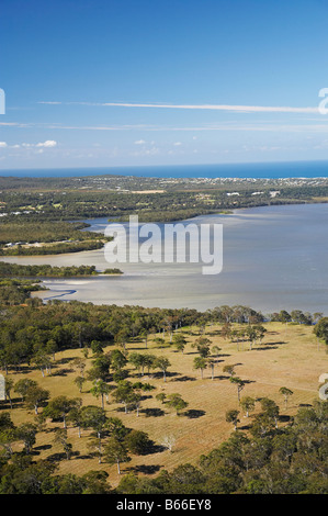 I terreni agricoli e il Lago Weyba Teste di Noosa Sunshine Coast di Queensland antenna Australia Foto Stock