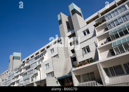 Il Brunswick Center. Marchmont Street, Bloomsbury, London, England, Regno Unito Foto Stock