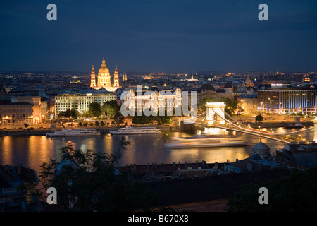 Budapest di notte Foto Stock