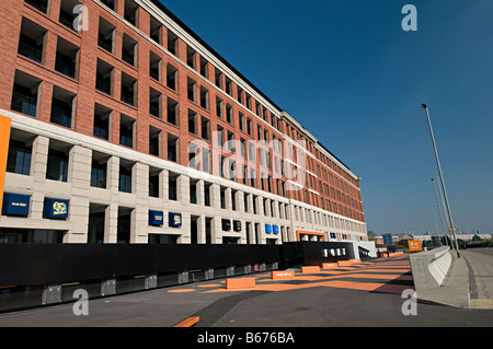 Fort dunlop e commerciale ristrutturato commerce center in Birmingham Regno Unito appena fuori la m6 Foto Stock