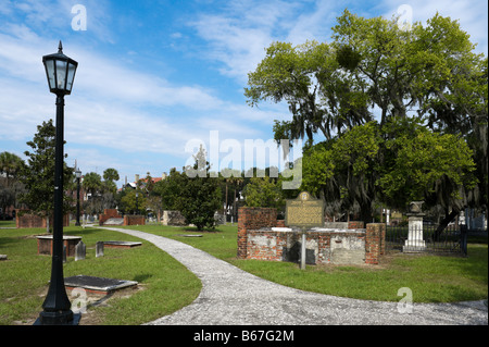 Parco coloniale nel cimitero del Quartiere Storico di Savannah, Georgia, Stati Uniti d'America Foto Stock