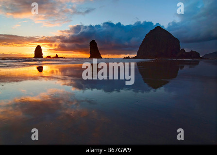 Cannon Beach Sunset in Oregon Foto Stock