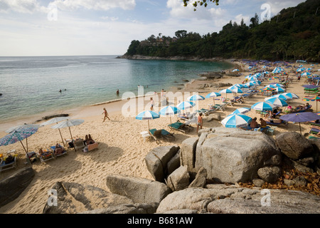 Vista sul Porto di Laem Singh Beach, tra Hat Surin e Hat Kamala, Phuket, Thailandia, dopo lo tsunami Foto Stock