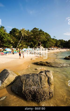 Vista sul Porto di Laem Singh Beach, tra Hat Surin e Hat Kamala, Phuket, Thailandia, dopo lo tsunami Foto Stock