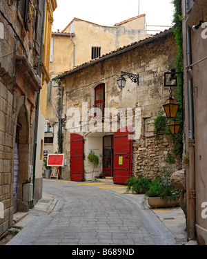 Cityscape, città architettura, case, Arles, Provenza, Francia Foto Stock