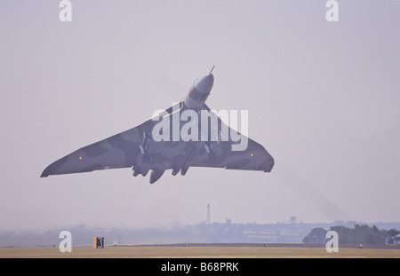 Avro vulvan bomber Taking off Foto Stock