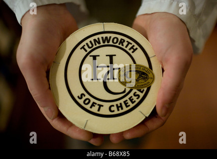 Tunworth Formaggio a pasta morbida, London, Regno Unito Foto Stock