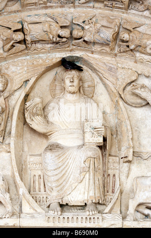 L'arte religiosa, sculture romaniche sul portale della cattedrale di Bourges (1195-1270), il Sito Patrimonio Mondiale dell'UNESCO, Bourges, Francia Foto Stock