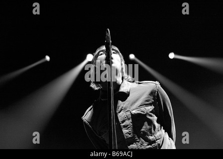 Liam Gallagher da Oasis in concerto all'Odyssey Arena Foto Stock