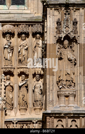 Beverley Minster fondata nel VIII secolo costruito principalmente XIII XIV secolo sculture East Riding of Yorkshire UK Gran Bretagna Foto Stock