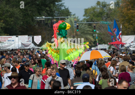 Folla di scena a Downtown Arts Festival Gainesville Florida Foto Stock