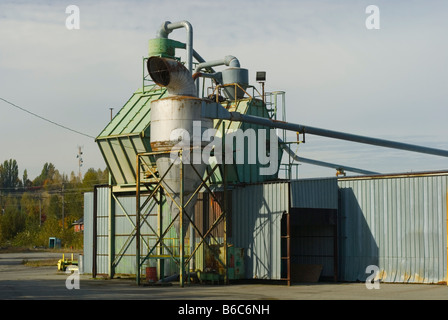 Esterno del legno vecchio impianto di fabbricazione Foto Stock