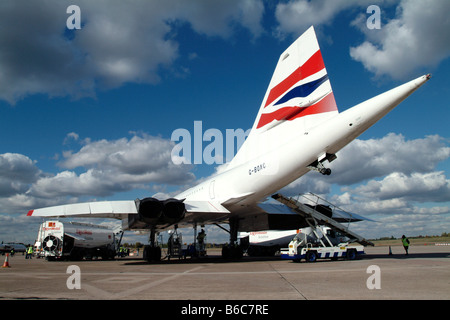 British Airways Concorde essendo rifornito all'Aeroporto di Birmingham durante la sua ultima visita prima di essere scartato Foto Stock