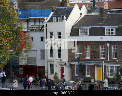 Vista di Sir Christopher Wren's House, South Bank di Londra, Inghilterra. Foto Stock