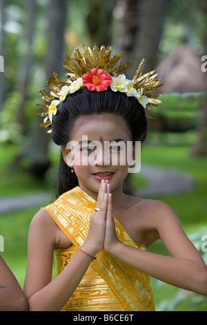 Indonesia, Sambirenteng, Bali, ballerini tradizionali (femmina) Foto Stock