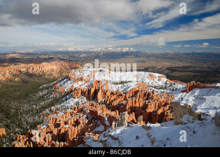 Bryce Canyon dopo una tempesta di neve vista dal punto di ispirazione Foto Stock