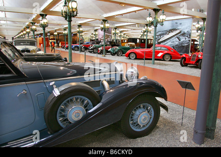 I veicoli classici dalla collezione Schlumpf presso il National Motor Museum in Mulhouse Francia Foto Stock