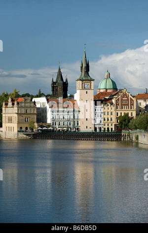 SMETANA MUSEUM vecchia torre di acqua del fiume Moldava centro storico quartiere di Mala Strana di Praga REPUBBLICA CECA Foto Stock