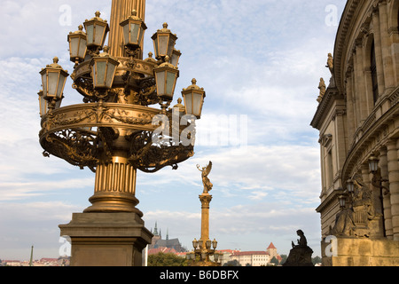 GOLDEN MUSE colonna la sala concerti Rudolfinum CITTÀ VECCHIA Staré Mesto Praga REPUBBLICA CECA Foto Stock