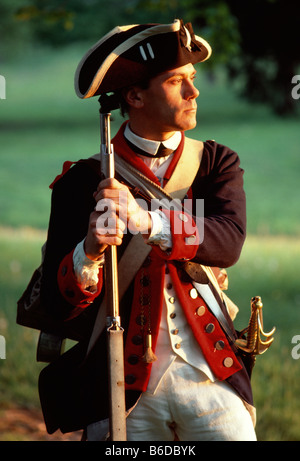 Reenactor vestito come un soldato continentale, Valley Forge National Historical Park, Valley Forge, Pennsylvania, STATI UNITI D'AMERICA Foto Stock