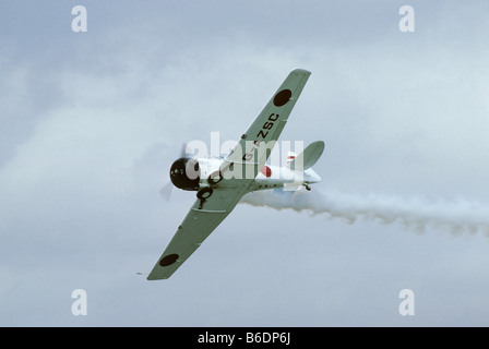 North American T6 Harvard dipinto in giapponese rappresentano marcatura Mitsubishi Fighter Zero battenti Foto Stock