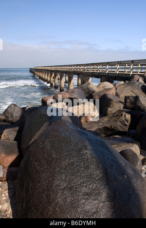 Il molo a Swakopmund, sulla costa atlantica della Namibia in Africa Foto Stock