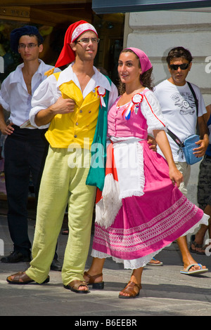 I membri di Astra gruppo Folk, Grupp Folkloristiku Astra, La Valletta, Malta Foto Stock