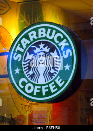 Segno di Starbucks e il logo Foto Stock