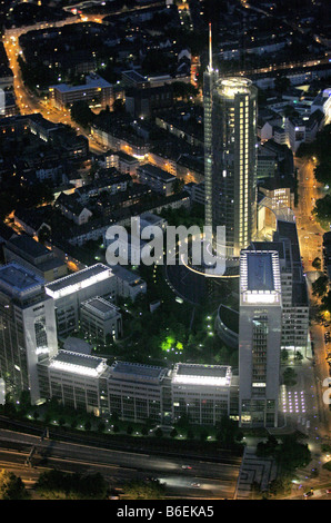 Fotografia aerea, Aaltotheater, azienda Evonik, RWE, DSK Ruhrkohle e alla sala concerti Philharmonie, in background centro di Essen, Essen, Ruhr sono Foto Stock