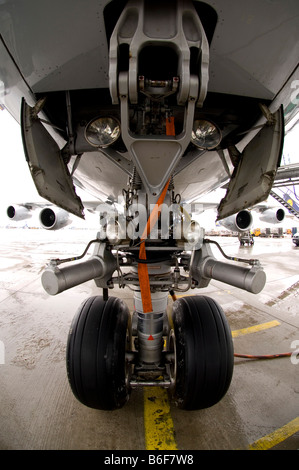 Aerei Di Airbus A380 Del Carrello Di Atterraggio Immagine Editoriale