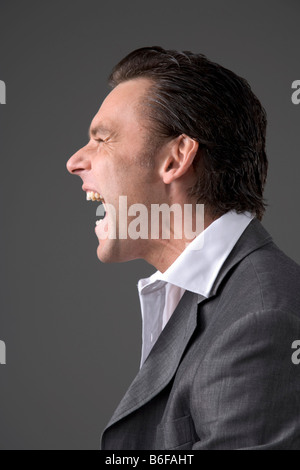 L'uomo urlando, ritratto Foto Stock