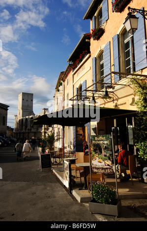 Hotel Le Calendal, ex residenza di Vincent van Gogh, Place Lamartine, Provence, Francia Foto Stock