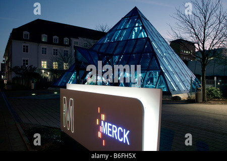 La sede aziendale di Merck KGaA, Darmstadt, Hessen, Germania, Europa Foto Stock