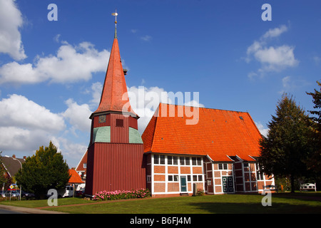 Storica chiesa di St. Marien, Gruenendeich, Altes Land area, Bassa Sassonia, Germania, Europa Foto Stock