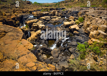 BLYDE RIVER CANYON SUDAFRICA SUDAFRICA paesaggio Bourkes buche pietra grezza rock lichen turismo cascata Foto Stock