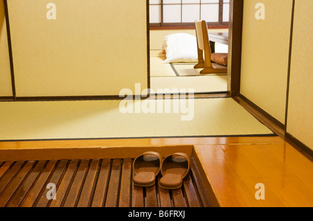 Stile giapponese camera in un ryokan in Shibu Onsen Nagano Giappone Foto Stock