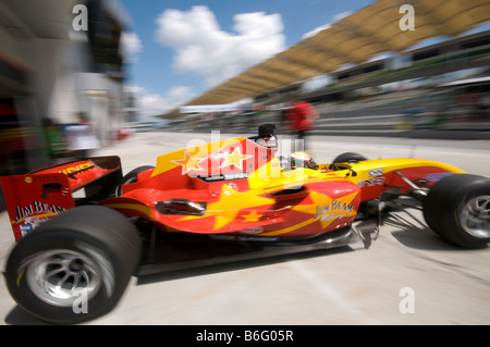 Motion Blur di driver Ho Pin Tung di A1 Team Cina manzi la sua vettura durante la sessione di pratica A1GP Coppa del mondo del Motorsport Foto Stock