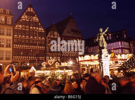 Mercatino di Natale a Francoforte Hesse in Germania Foto Stock