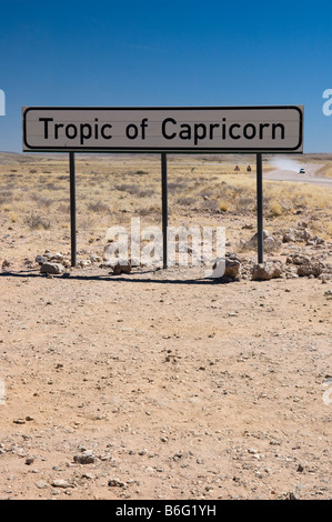 Il Tropico del Capricorno segno di marcatore della Namibia Foto Stock