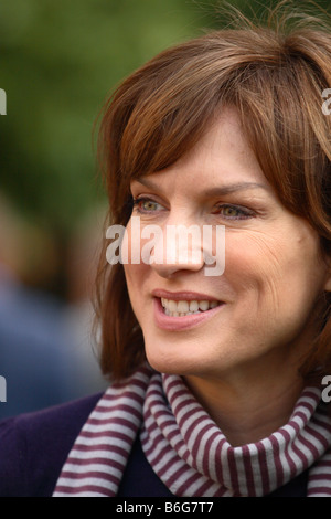 Fiona Bruce il presentatore TV alla ricodifica della BBC Antique Roadshow in pozzetti in settembre 2008 Foto Stock