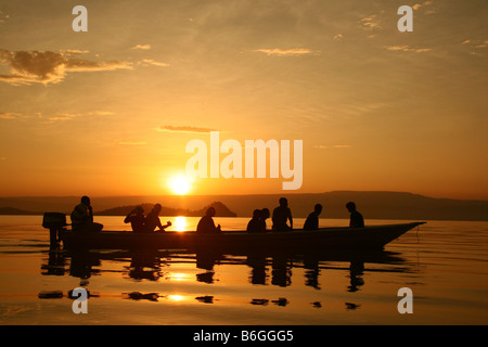 Sunrise safari in barca sul lago Baringo in Kenya Foto Stock