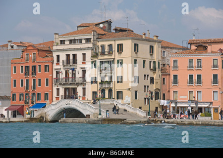 Guardando alla Riva degli Schiavoni dal Canal Grande Venezia Italia Aprile 2008 Foto Stock