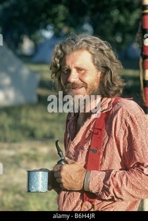 Moderni uomini di montagna e cacciatori di frequentare un uomo di montagna Rendezvous at piegate s Old Fort, Colorado. Foto Stock