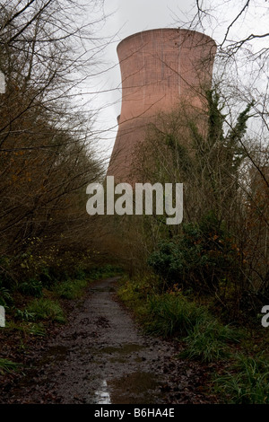 Torri di raffreddamento di Ironbridge Power Station Foto Stock