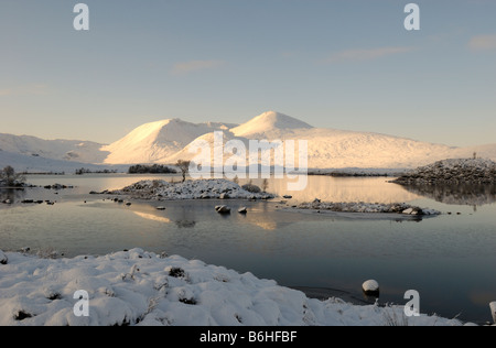 Inverno sul Loch Tulla, Rannoch Moor, Scozia Foto Stock