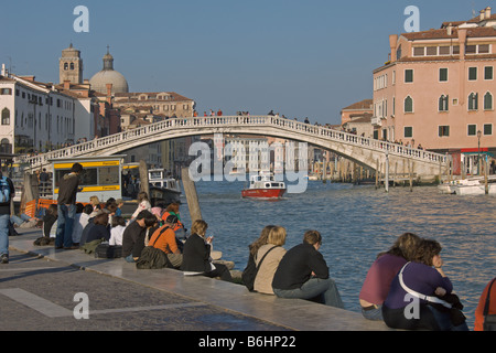 Ponte degli Scalzi sul Canal Grande Ferrovia Venezia Italia Aprile 2008 Foto Stock
