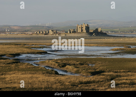 Piel castello su Piel isola da Walney Island Cumbria Foto Stock