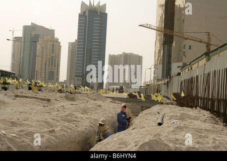 Progetto di costruzione nel centro di Doha, in Qatar. Foto Stock