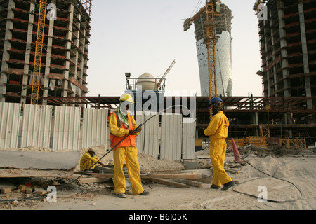 Lavoratori edili a Doha, in Qatar. Foto Stock